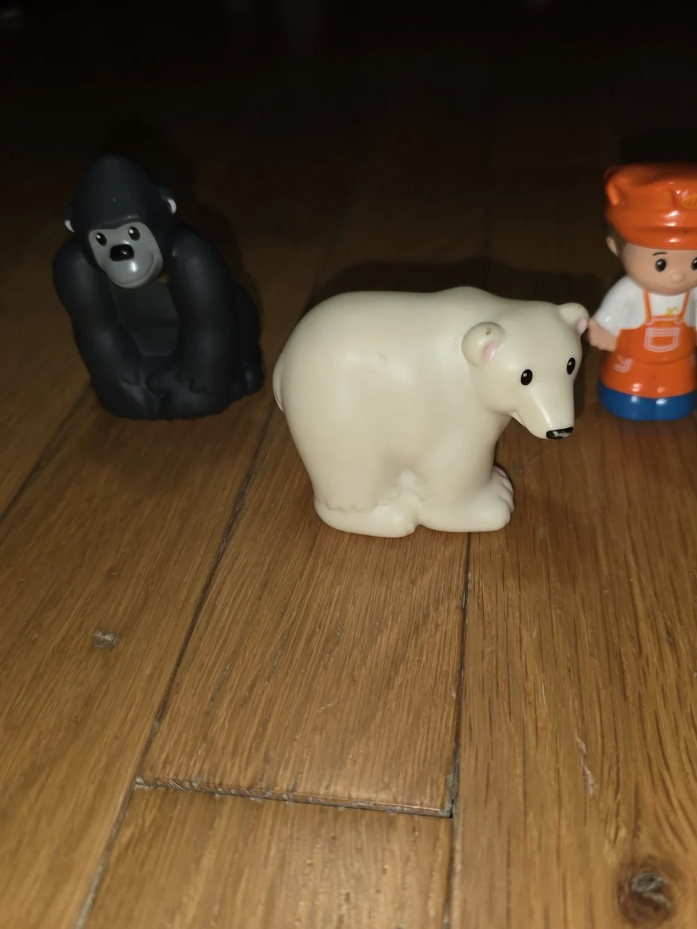 3pc VINTAGE 2014 FISHER PRICE LITTLE People  Polar Bear Gorilla & Conductor